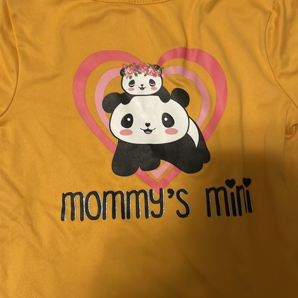 Jenna & Jessie T-Shirt - Picture 3 of 5